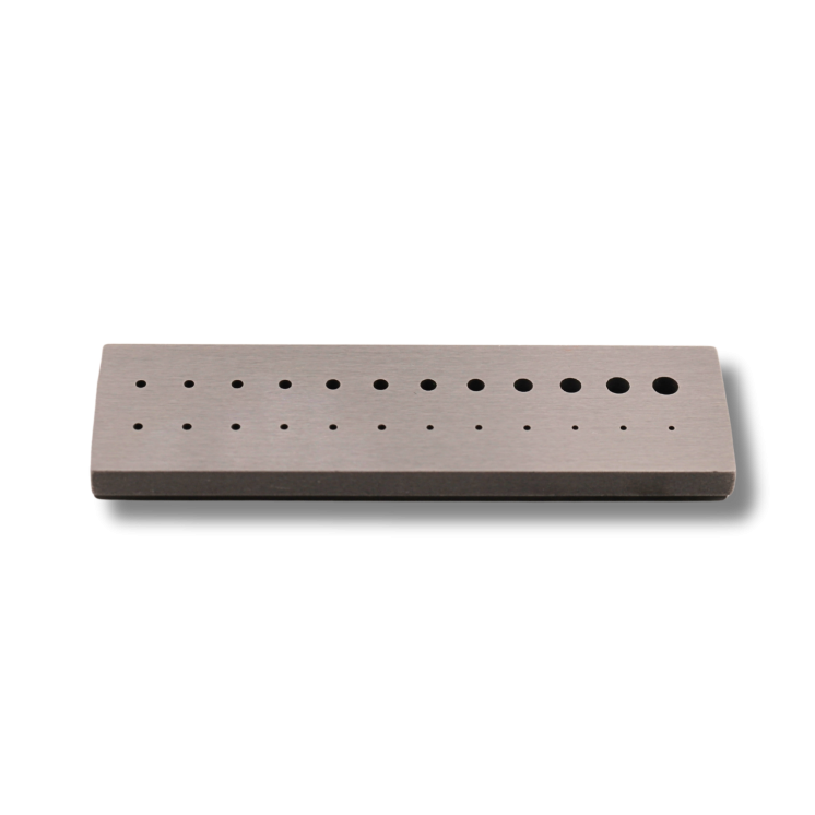 HOROTEC - Enclume en acier trempé avec 24 trous calibrés Ø 0.50 à 2.50 mm (03.901)